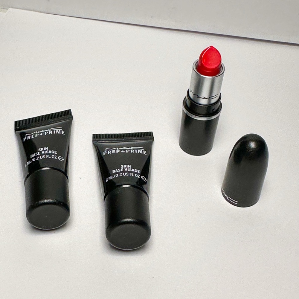 🆕 MAC Mini Matte Lipstick Shade: Lady Danger & 2 Prep + Primer Sample (6 mL) Set